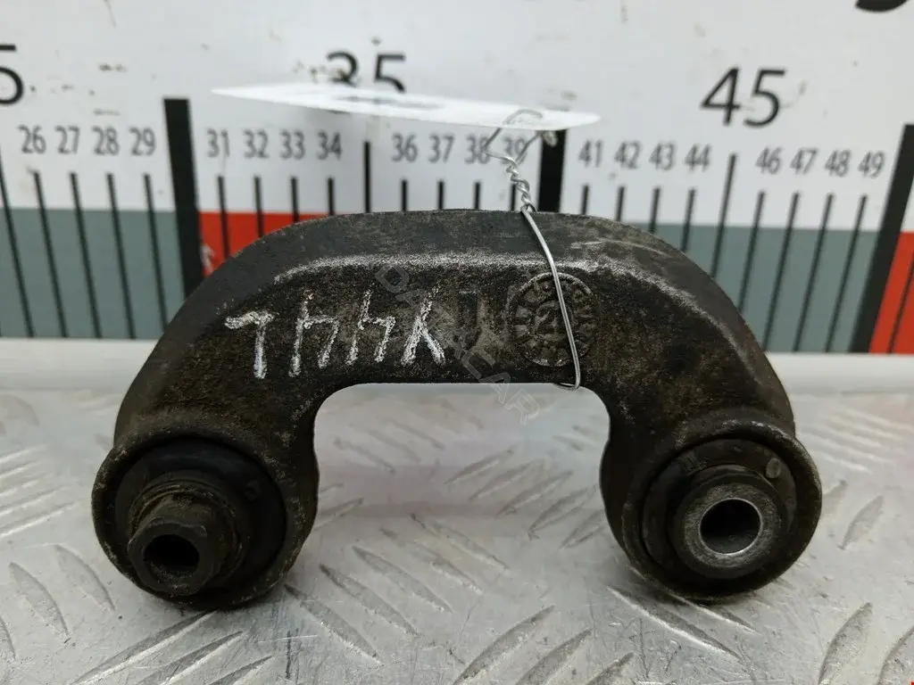 Стойки стабилизатора 2019704