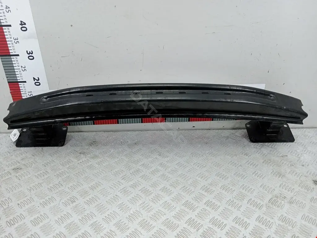Усилитель бампера 6L5807093A