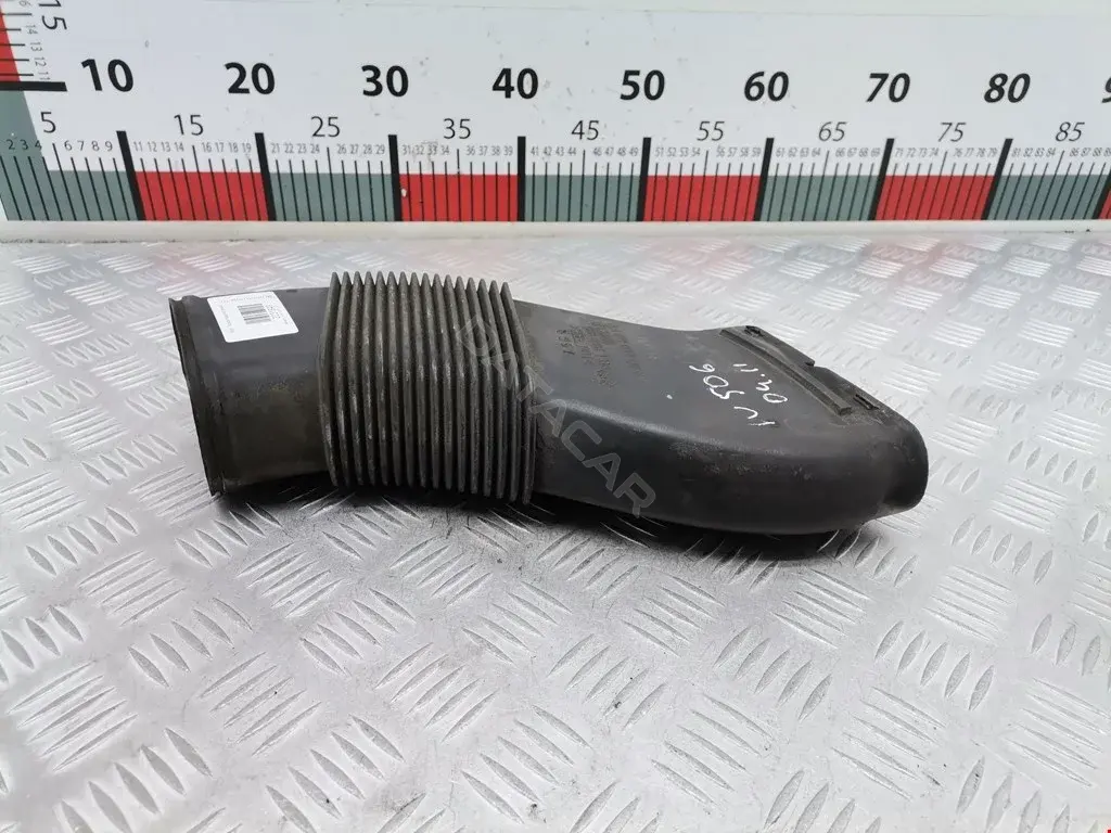 Патрубок воздушный A6120940287