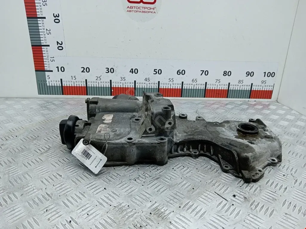 Крышка двигателя 03C109210G, LO1040