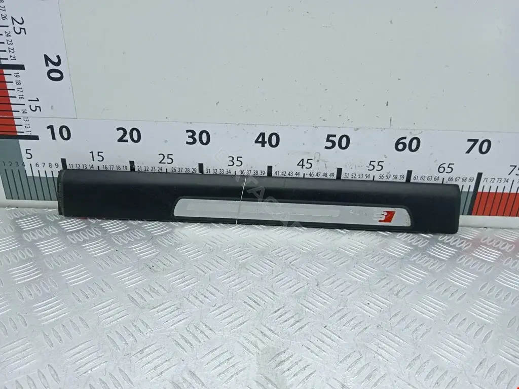 Накладка на порог 4F0853376E