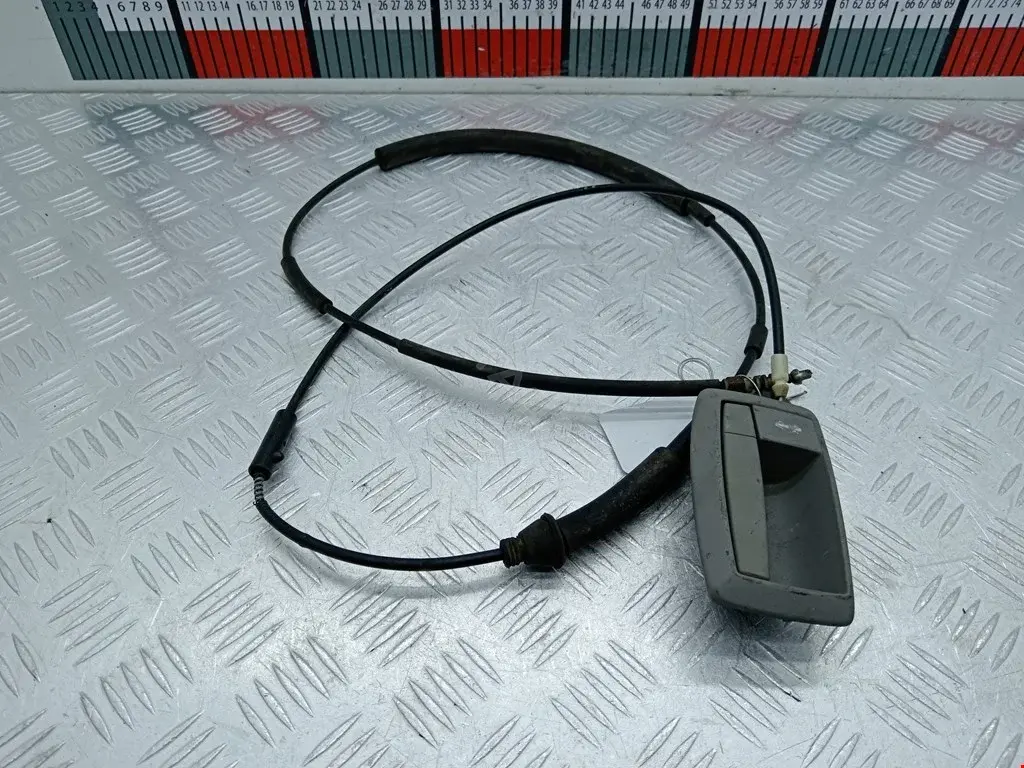 Ручка открывания капота 2046232
