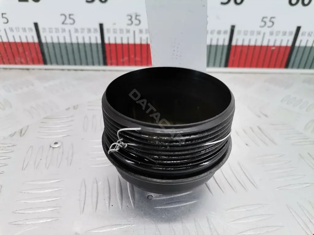 Корпус масляного фильтра 03C115403E, 03C115433A, 03C115433B