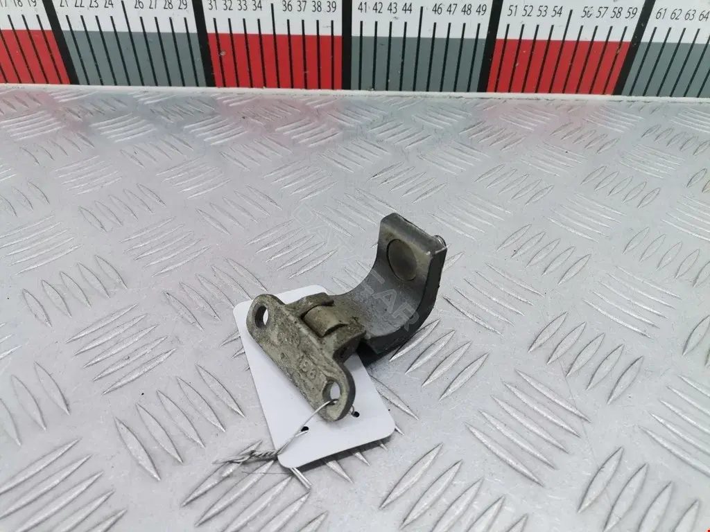 Петля крышки багажника 1J9827301