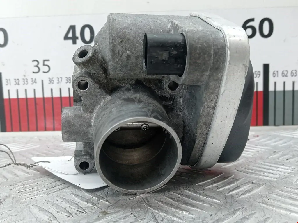 Дроссельная заслонка 02D30230, 036133062, 036133062L