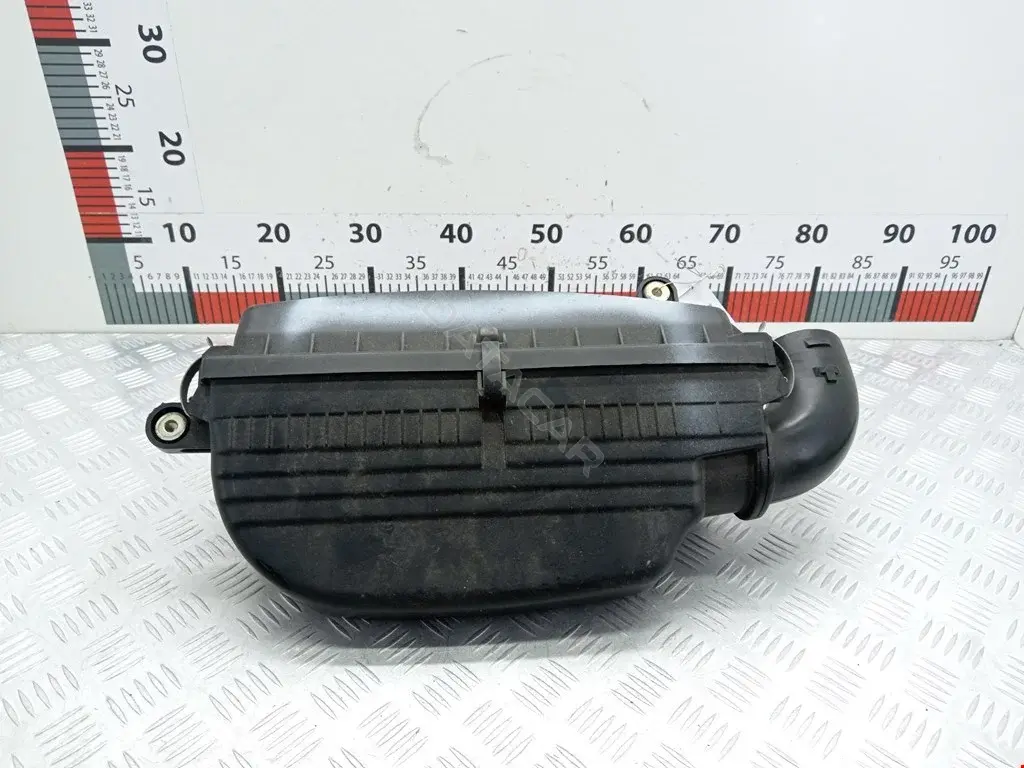 Корпус воздушного фильтра 16520AA041