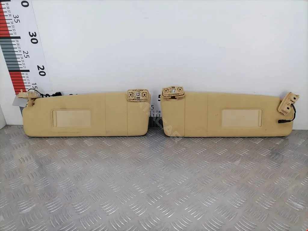 Козырек солнцезащитный 3D0857551T