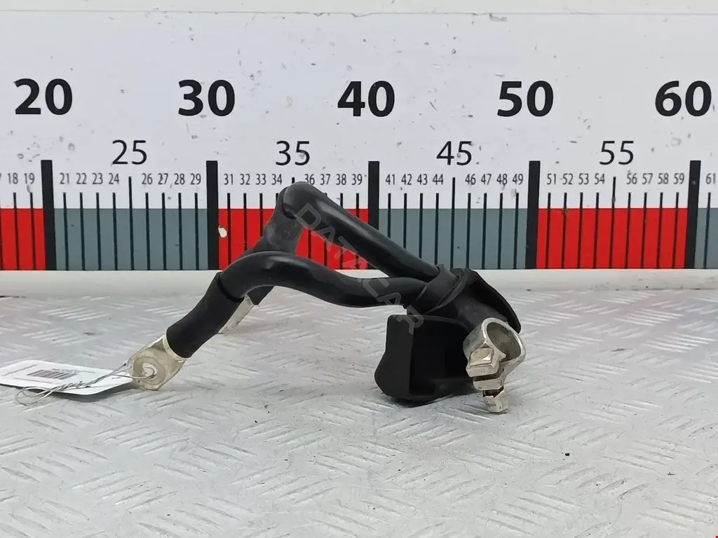 Клемма аккумуляторная 3D0915521B