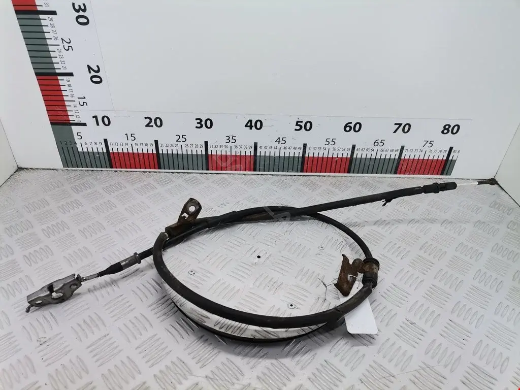 Трос ручника 2055249