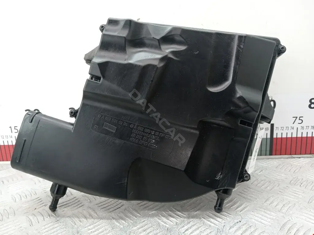 Корпус воздушного фильтра A6420903901