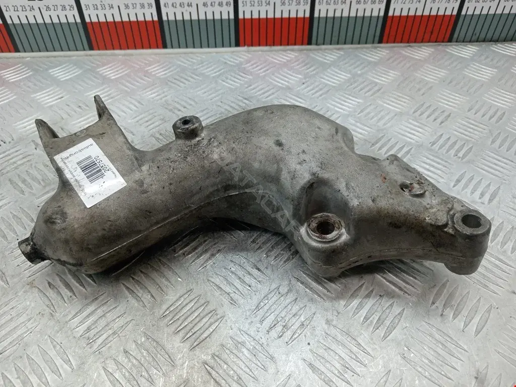 Кронштейн двигателя 1839E5