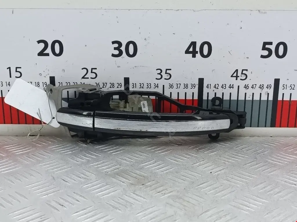 Ручка двери 3D0837205H