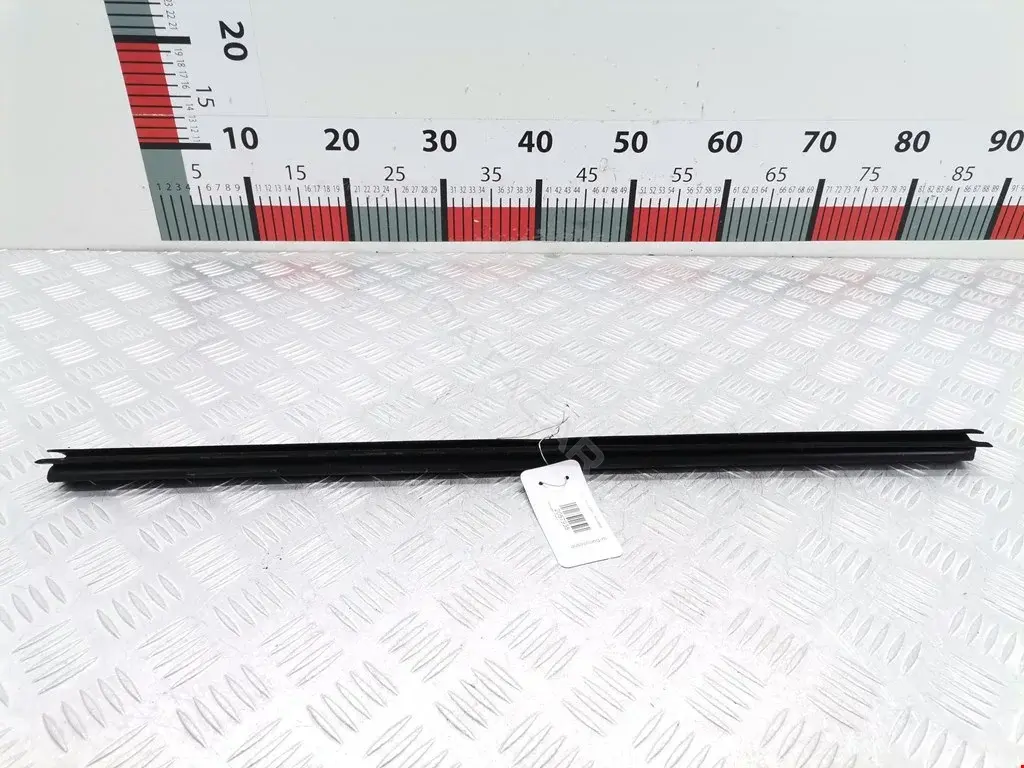 Молдинг двери 3D4839475