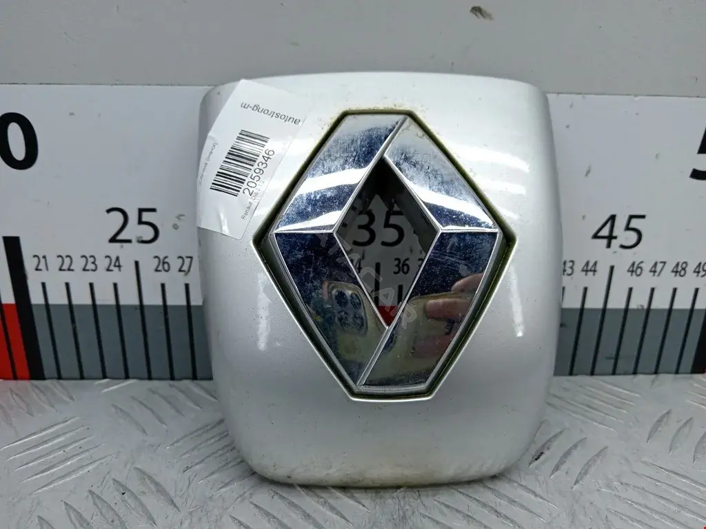 Эмблема 8200657281