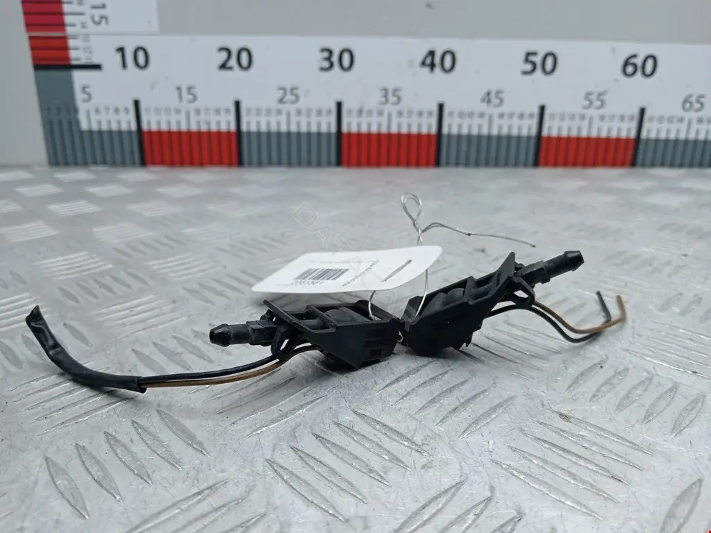 Форсунка омывателя стекла 02R00020, 10NZ986RA, 118504