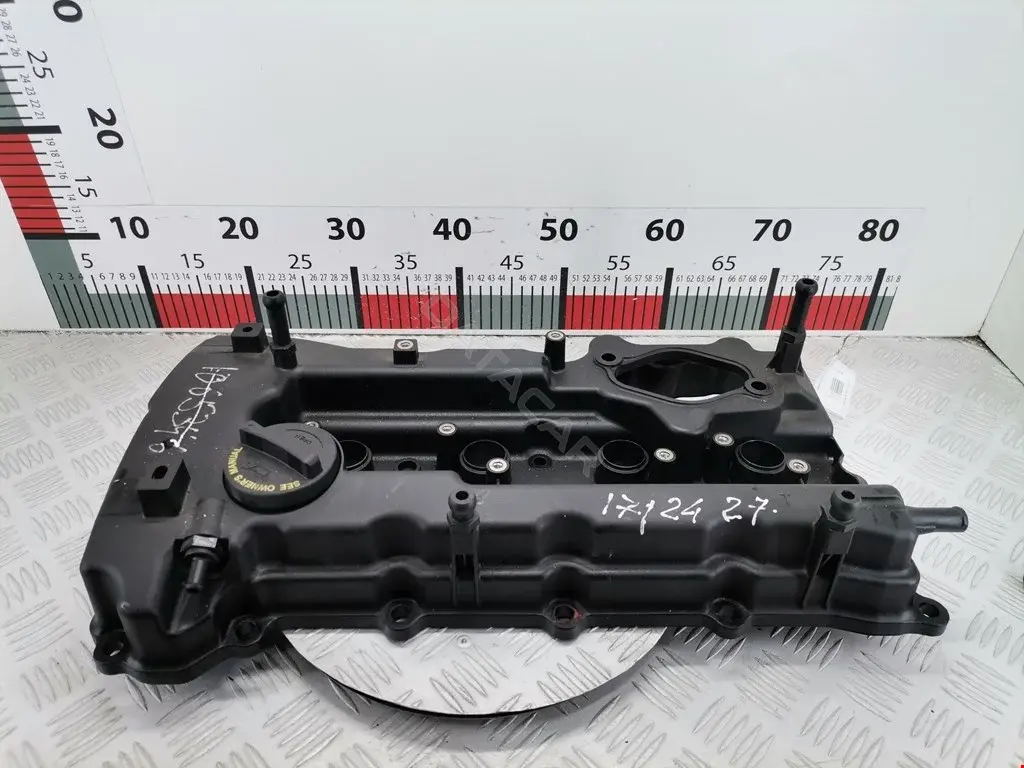 Крышка клапанная 224102G710