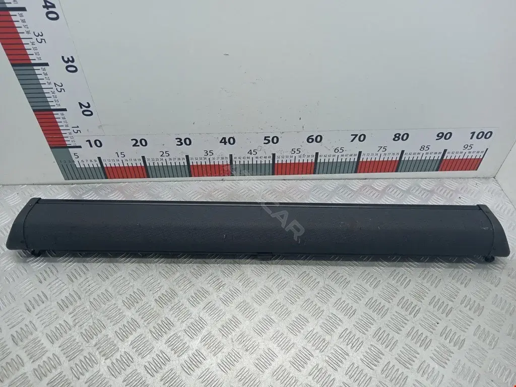 Шторка багажника 8D9861691C