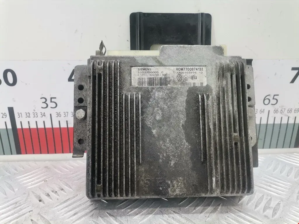 Блок управления двигателем 7700874132, S103750005C