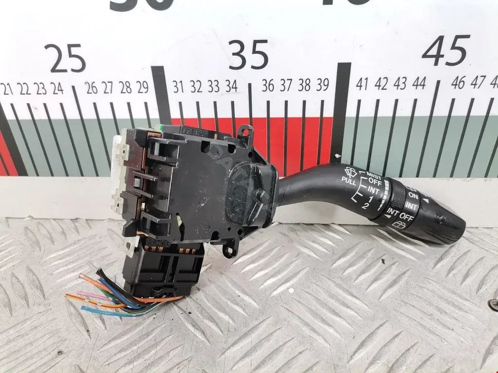 Переключатель подрулевой 17D254LH