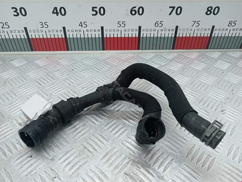 Патрубки системы охлаждения 059121065AS
