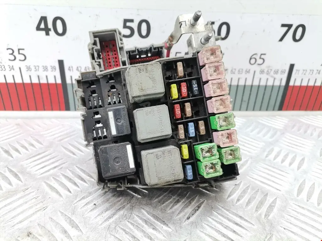 Блок предохранителей 6G9T14A073CJ