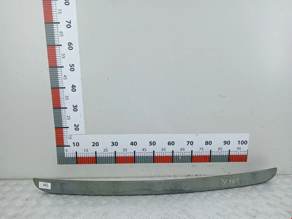 Накладка крышки багажника 2066419