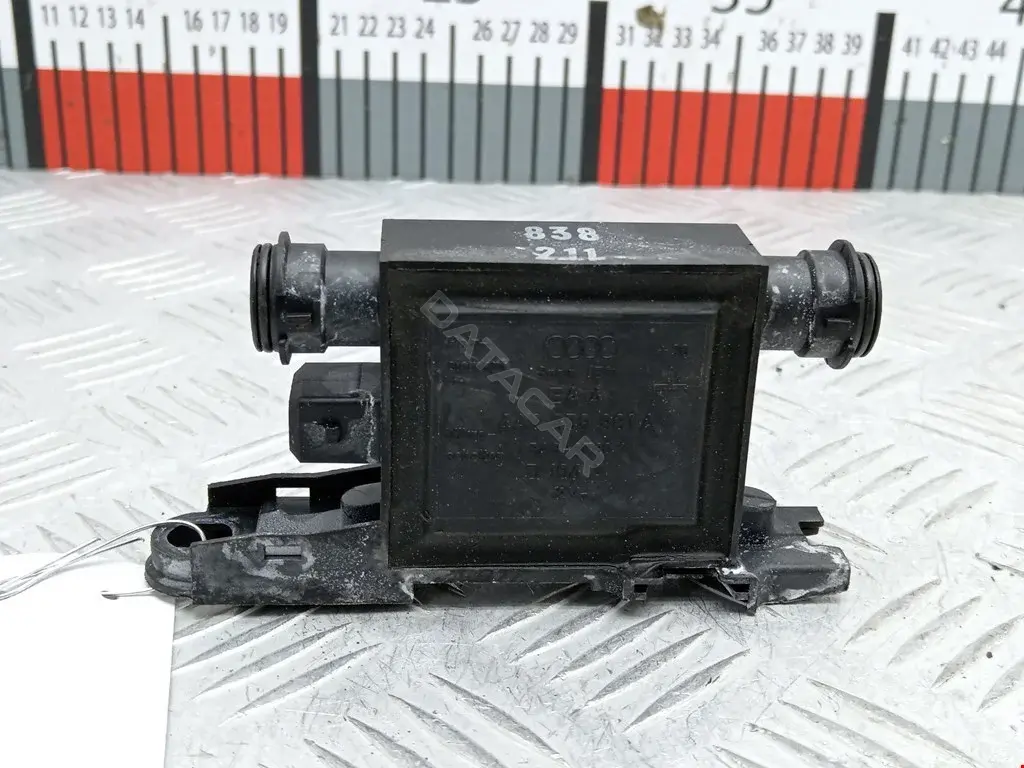 Блок центрального замка 4A0959981A