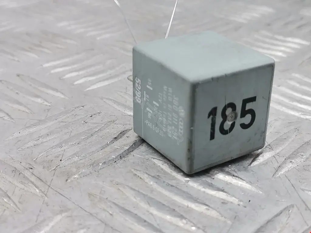 Многофункциональное реле 1051196, 61237009