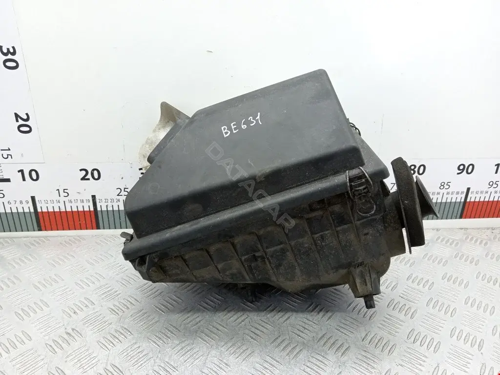 Корпус воздушного фильтра 058133837F