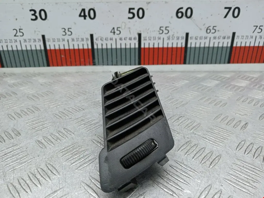 Дефлектор обдува салона 118792, 2E0819204, 9068300354