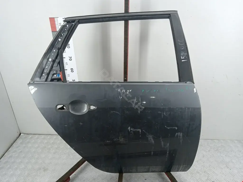 Дверь 82100BA130