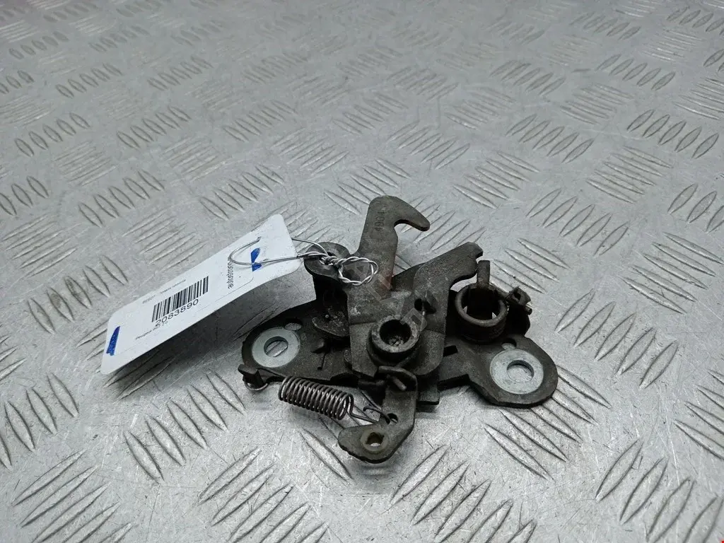 Замок капота 1489213080, 7934C2