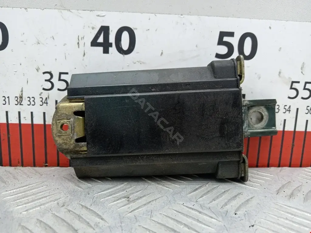 Ограничитель двери A2107300016
