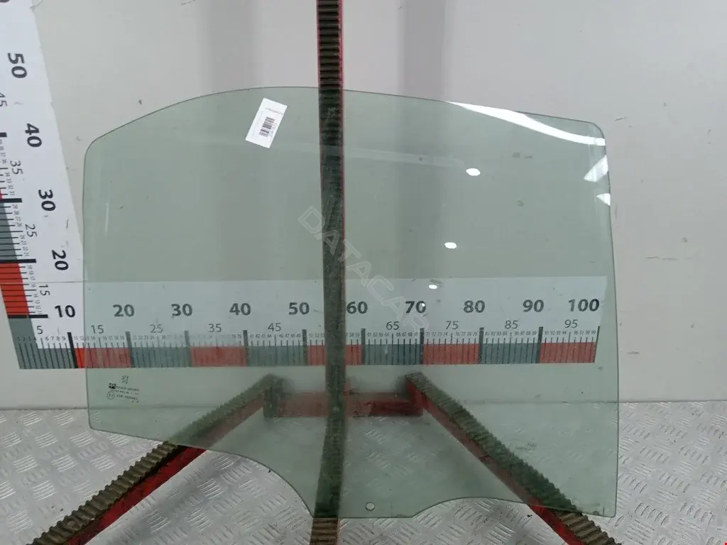 Стекло двери 410004291, 8462991, 9204C6