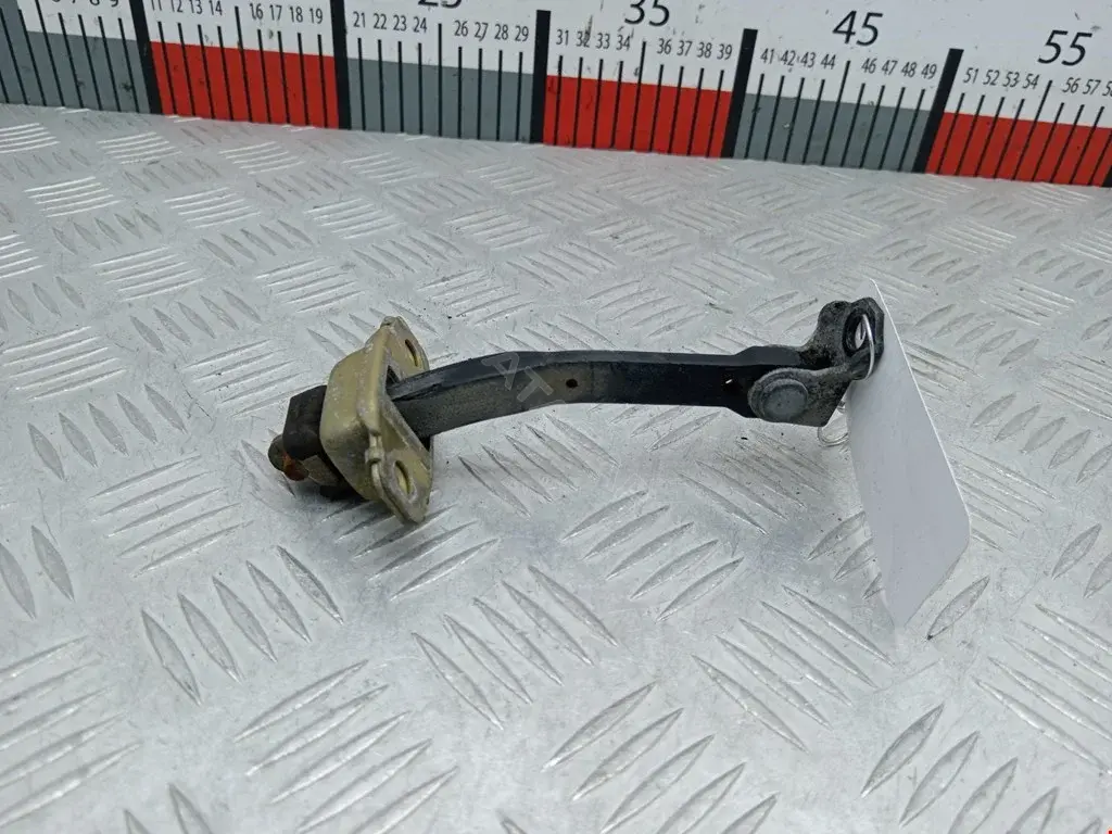 Ограничитель двери 6863002030