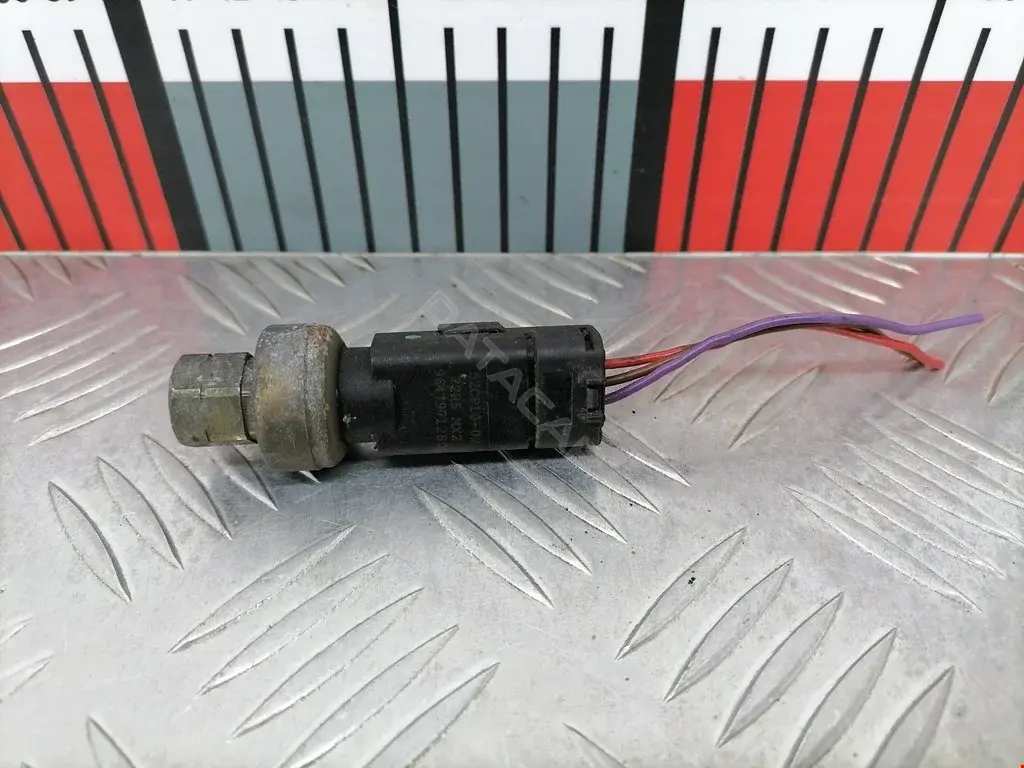 Датчик давления кондиционера 0917202, 0917275, 11SNS6001RA