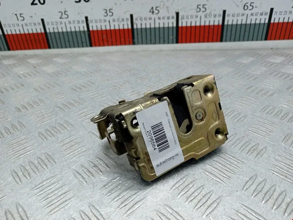 Замок двери 6025309505