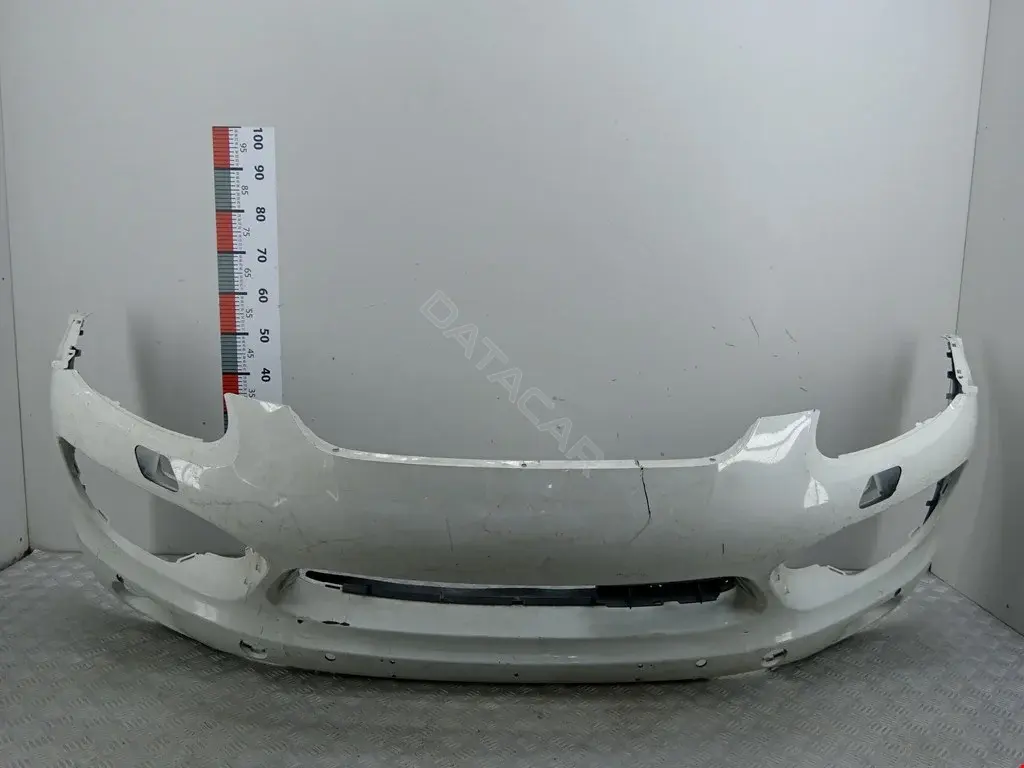 Передний бампер 7P5807221