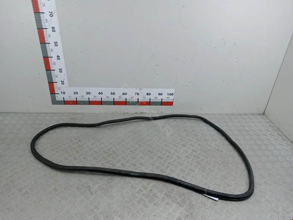 Уплотнитель двери 1T0867911G