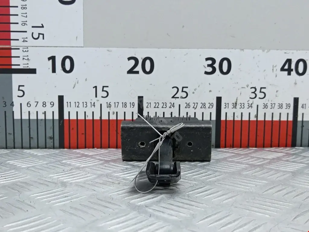 Ограничитель двери 41517070333, 4406424, 51214406424