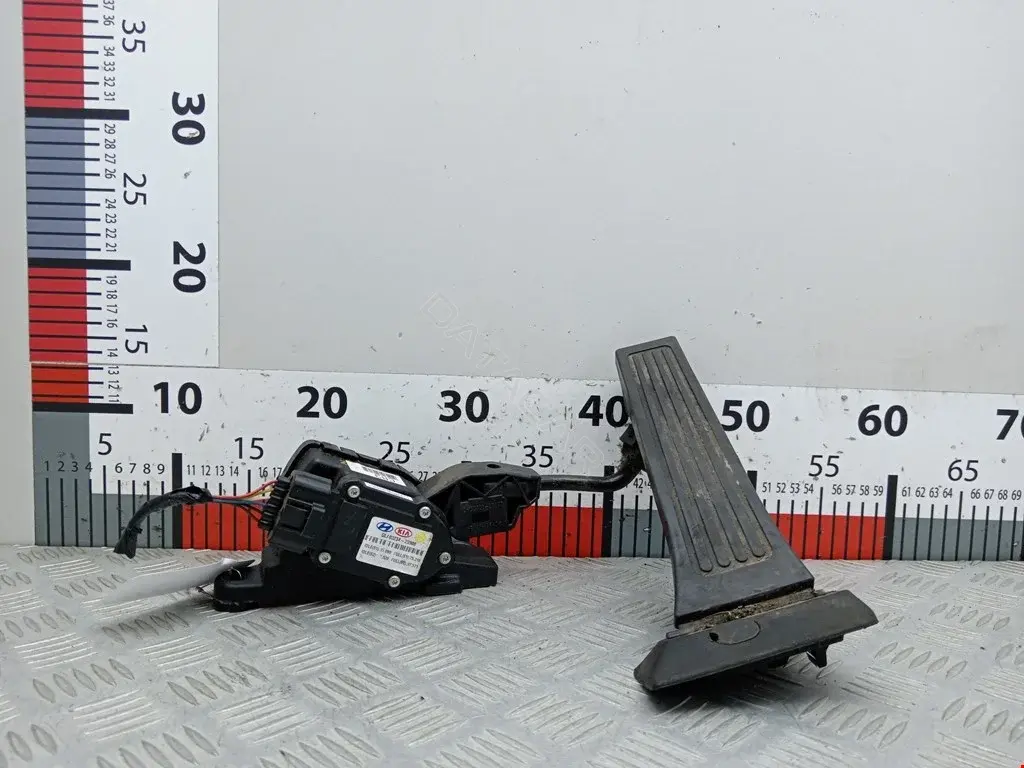 Педаль газа 0323A2S900