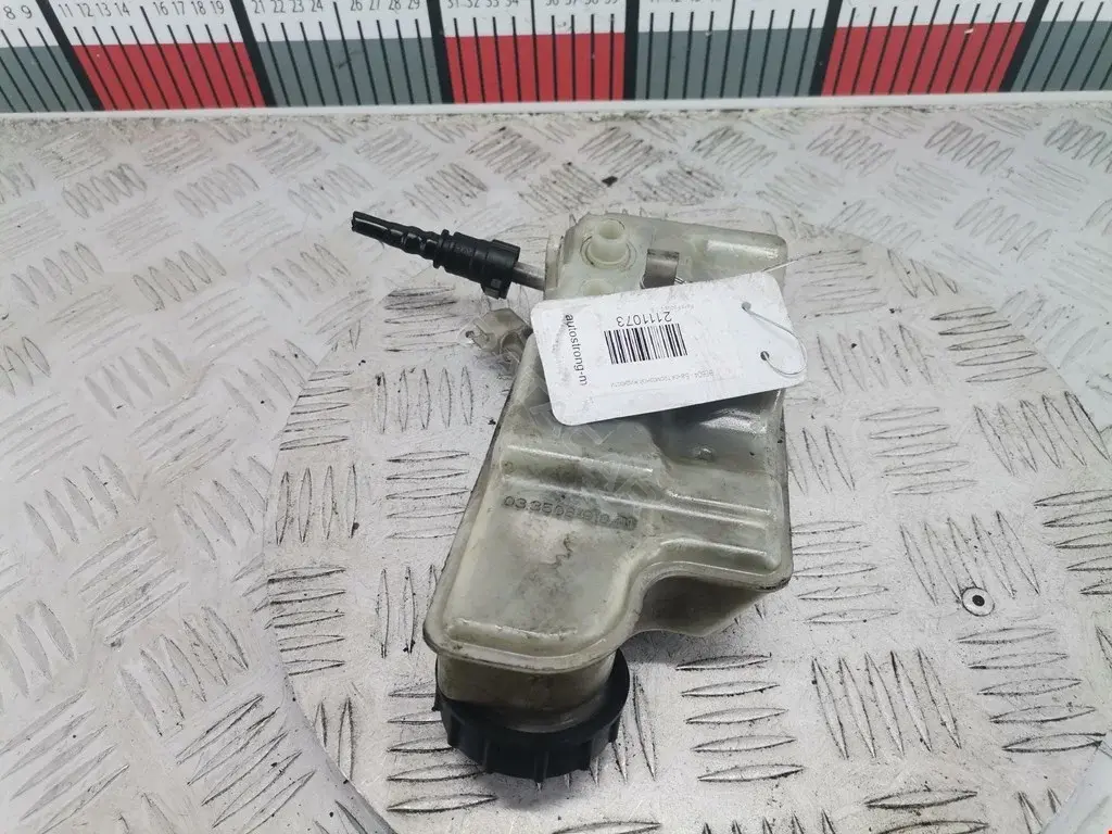 Бачок тормозной жидкости 1356391, 1743324