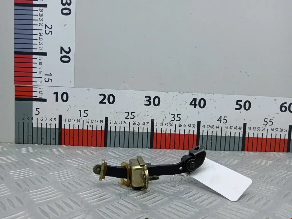 Ограничитель двери 2S6AA23500