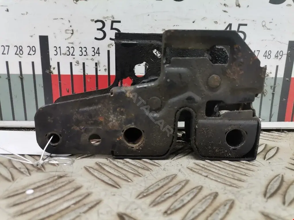 Замок капота 6L0823509E