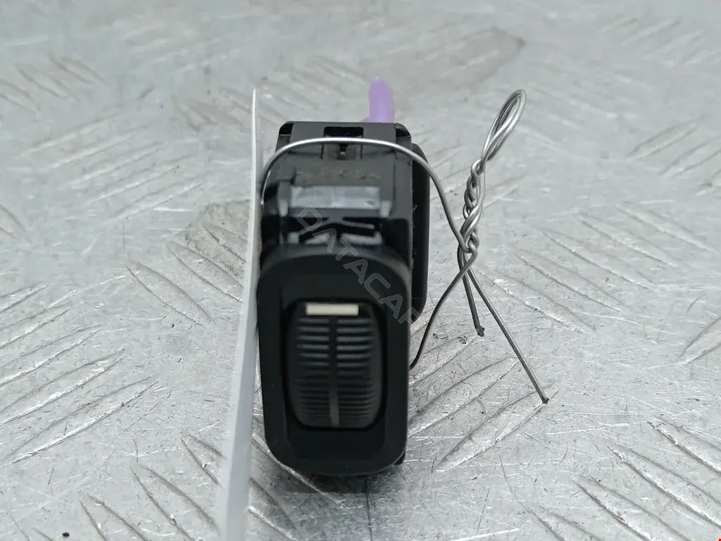 Кнопка корректора фар A1685450191