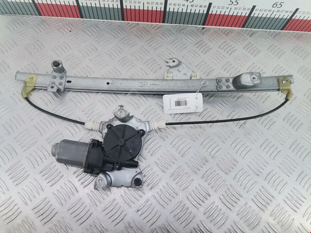 Стеклоподъемник 400850, 82700EB300