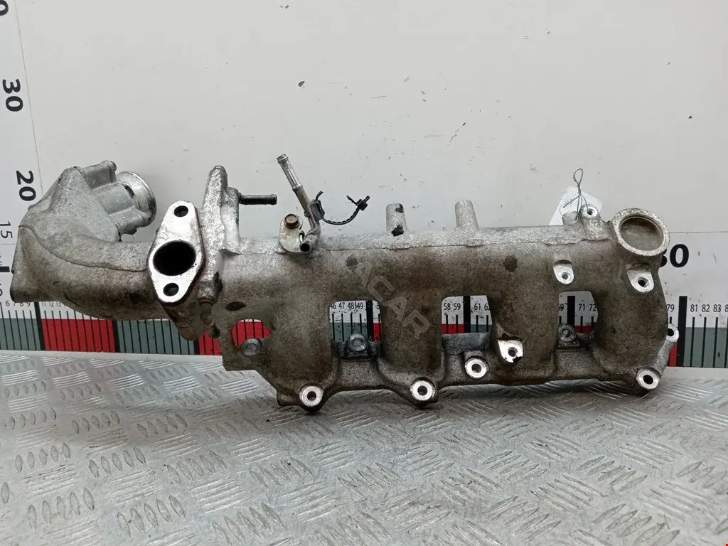 Коллектор впускной 14001ES60A
