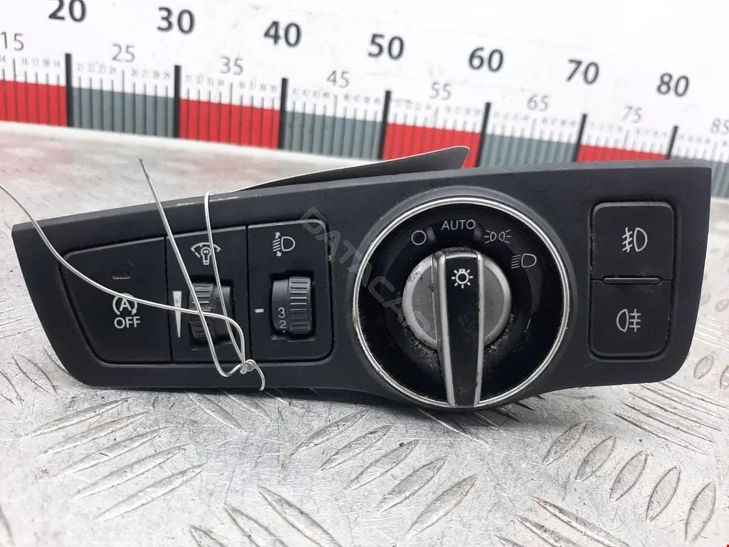 Переключатель подрулевой 933003Z940