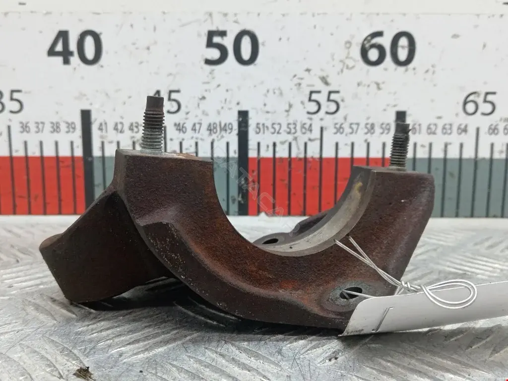 Кронштейн полуоси XS4W3K305AA
