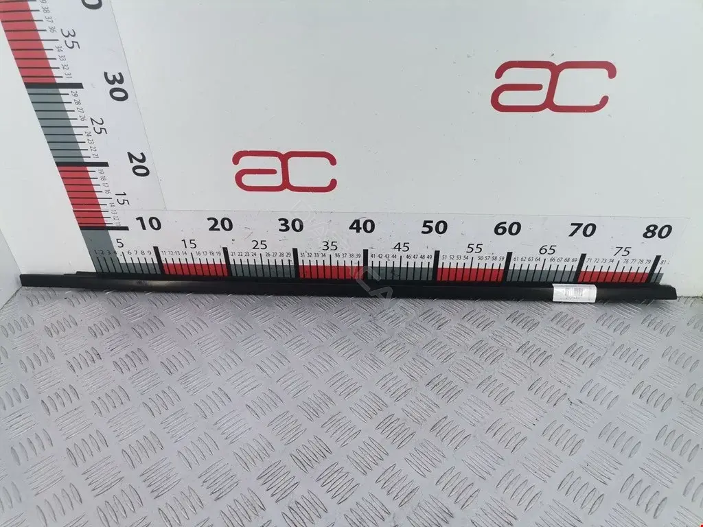Молдинг двери 2137657
